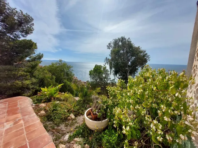 VENTA DE CHALET EN URB.LA PARRA CON PISCINA PRIVADA EN PARCE - foto 3