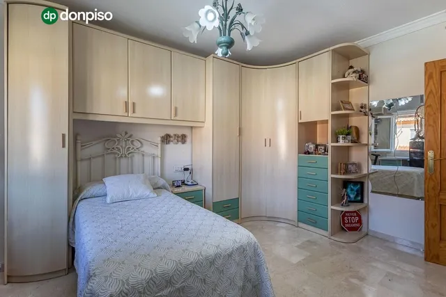 Casa en Cullar Vega con todas las comodidades a tu alcance. — 28