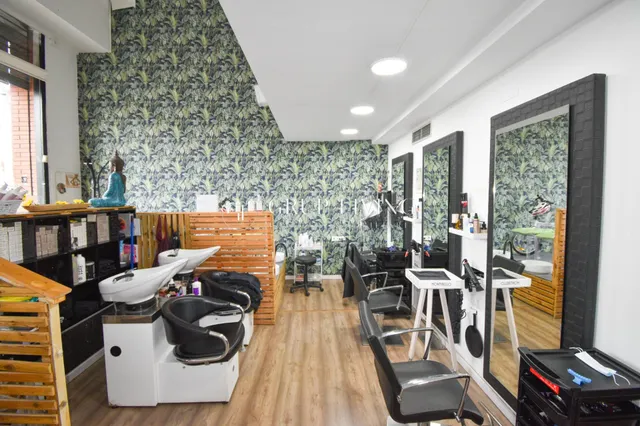 CENTRO DE ESTETICA Y MASAJES EN TRASPASO — 5