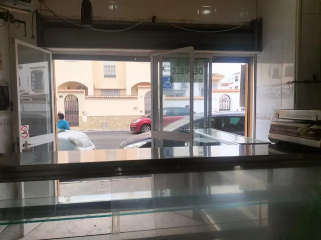 LOCAL COMERCIAL EN PUERTO REAL — 5