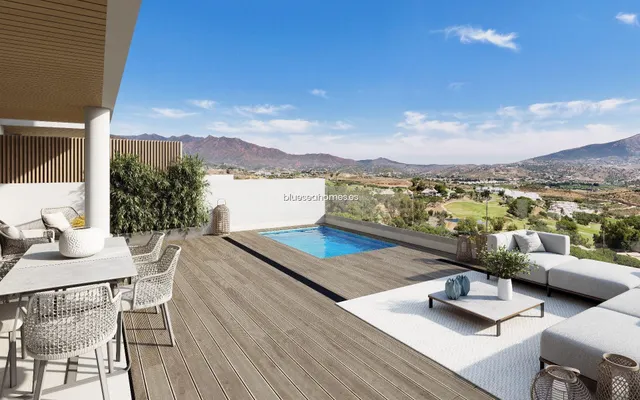 Venta de ático dúplex con dos dormitorios en Mijas Costa, Má