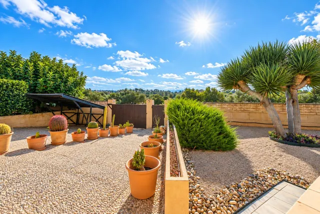 Exclusivo unifamiliar con jardín y piscina en Sant Marçal — 46