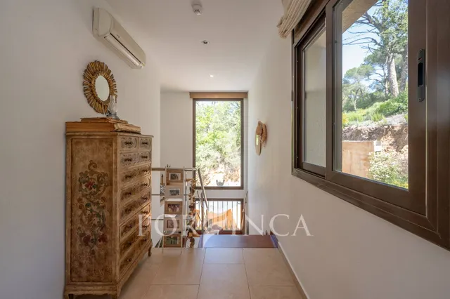 Encantadora villa con piscina y vistas panorámicas en Calonge Costa Brava — 35
