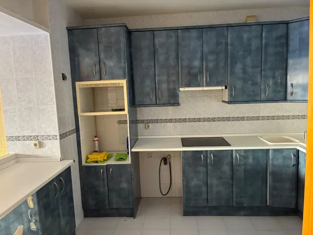 OPORTUNIDAD EN BEL-AIR · BAJO DE 3 DORMITORIOS, 2 BAÑOS, GRAN TERRAZA Y PISCINAS · 2 — 23