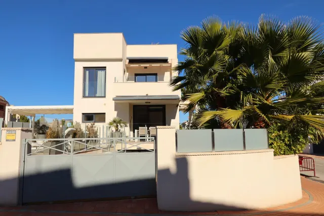 Villa 3 habitaciones 233m² en venta - La alberca — 18