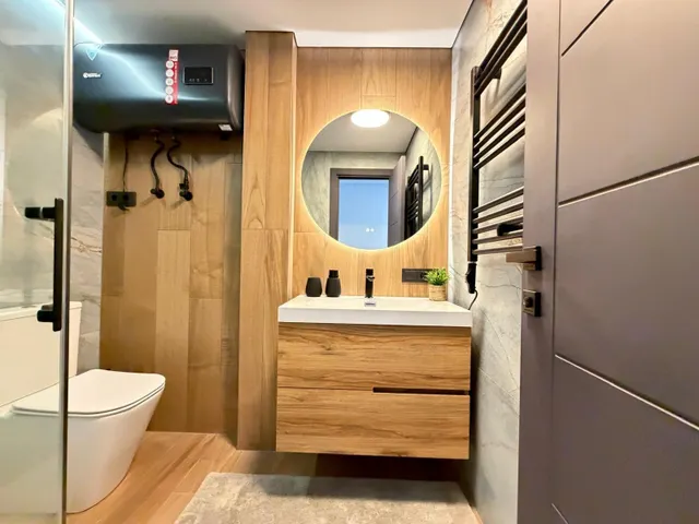 Villa totalmente reformada con vistas al mar y a 100 metros de playa en punta prima con piscina privada y con parcela de 360 m2.ref 351mvc — 29