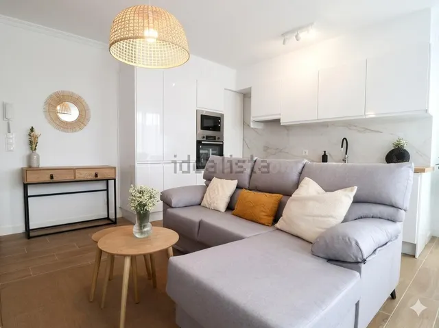 Apartamento de 1 DORMITORIO en el CENTRO de RIBEIRA - foto 2