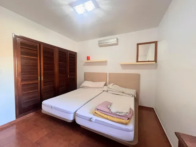 Chalet independiente, Piscina, gran garaje, aire acondicionado, gran parcela — 12