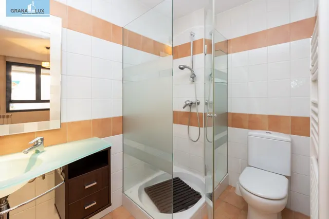 Casa exclusiva junto a Acera del Darro. Pleno centro de Granada. Seminueva y con ascensor propio — 32