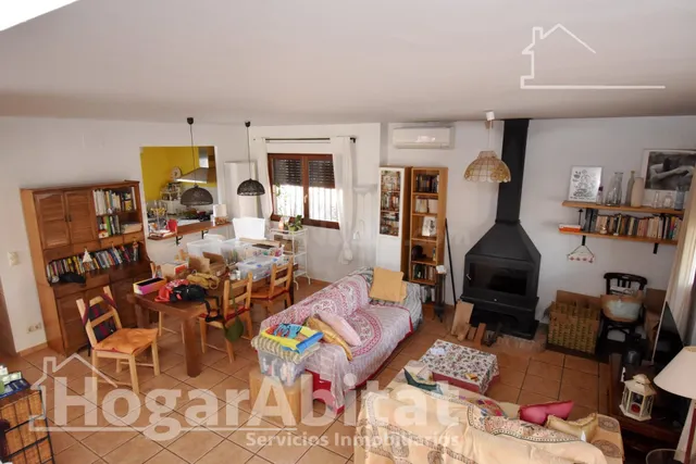 CHALET CON PISCINA, GARAJE Y TERRAZA - foto 4