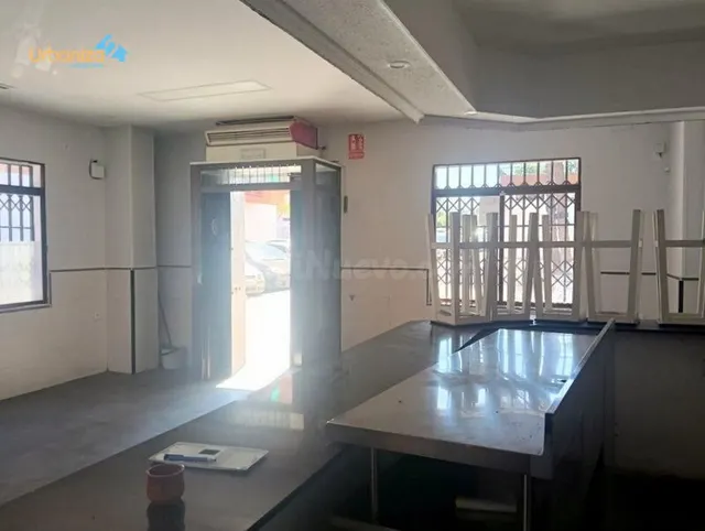 BAR EN PLENO CENTRO DE VALDEPASILLAS PARA ENTRAR A FUNCIONAR YA — 4