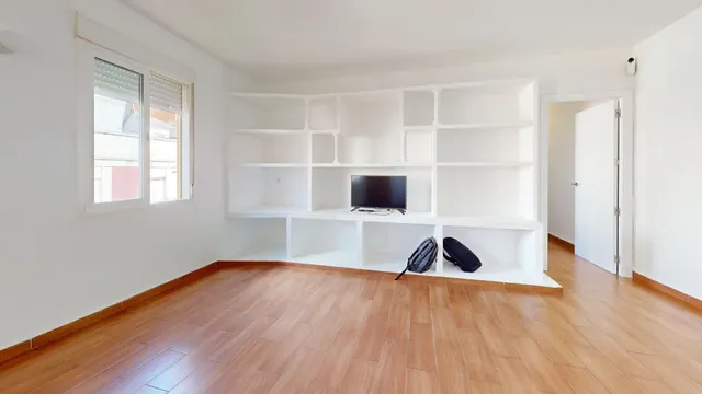 VIVIENDA REFORMADA, SITUADA EN CIUDAD JARDIN DE TRES habitaciones CONVERTIDOS EN DOS. IDEAL PARA INVERSORES!!! — 13