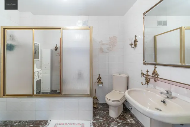 AMPLIO PAREADO EN JUN PARA ENTRAR A VIVIR — 35