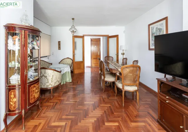 VIVIENDA EN ZONA CENTRO - ALHAMAR, CON PLAZA DE GARAJE Y CALEFACCIÓN — 9