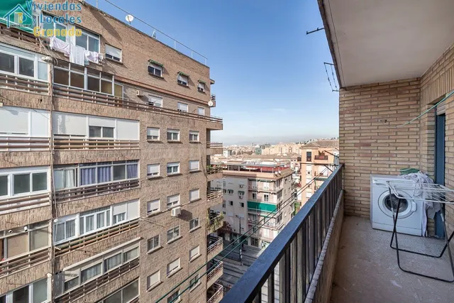 Avda Italia — 4