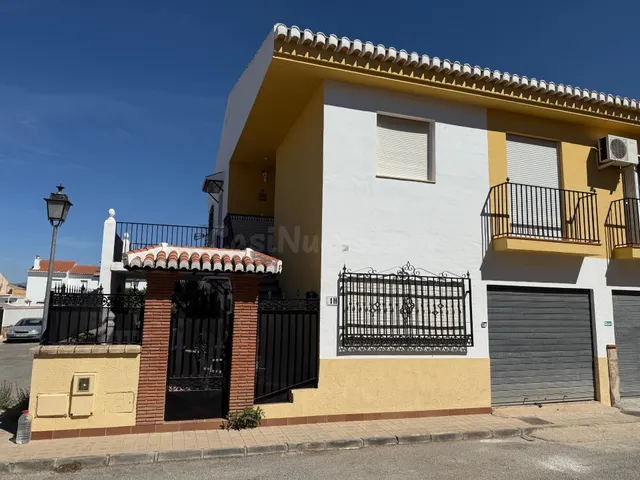 Casa 4 habitaciones 166m² en venta - Vega de granada zona no - foto 5