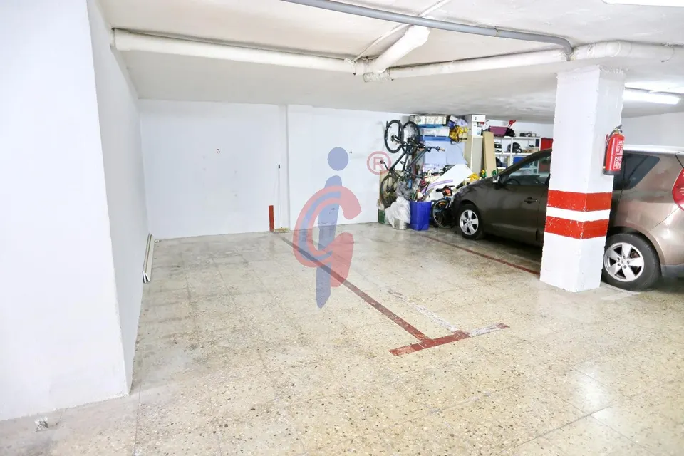 Parking 21m² en alquiler - MERCADONA