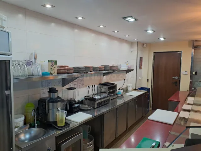 CAFETERÍA EN TRASPASO - foto 2