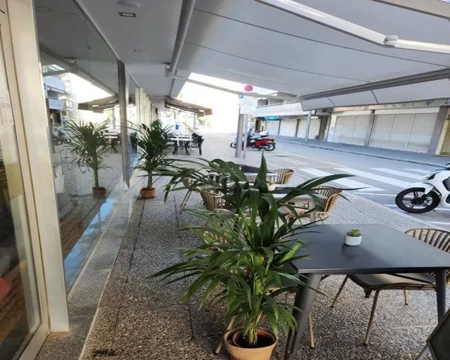 Bar-Restaurante en Venta con Rentabilidad en centro de Tossa - foto 2