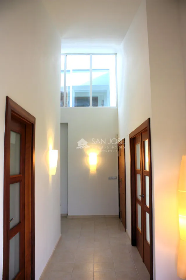 CHALET EN PRIMERA LINEA DE CAMPO DE GOLF, ALENDA GOLF, ALICANTE — 37