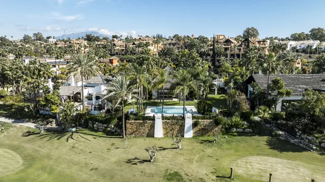 Chalet 5 habitaciones 287m² en venta - Costa Del Sol — 35