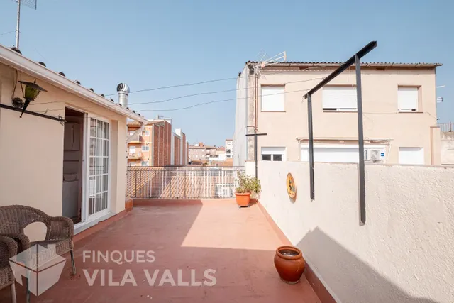 Casa con garaje para 5 coches, 2 terrazas y amplios espacios familiares — 46