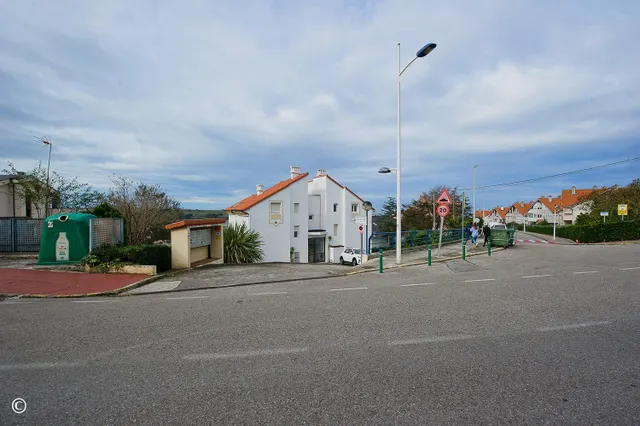 DÚPLEX CON VISTAS, TERRAZA Y 3 GARAJES — 25