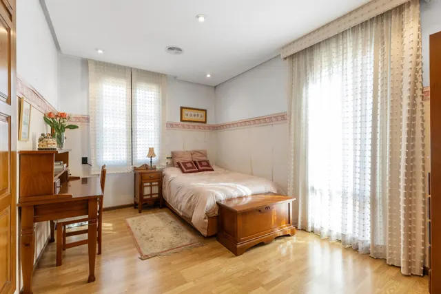 Villa 6 habitaciones 720m² en venta - La veleta — 40