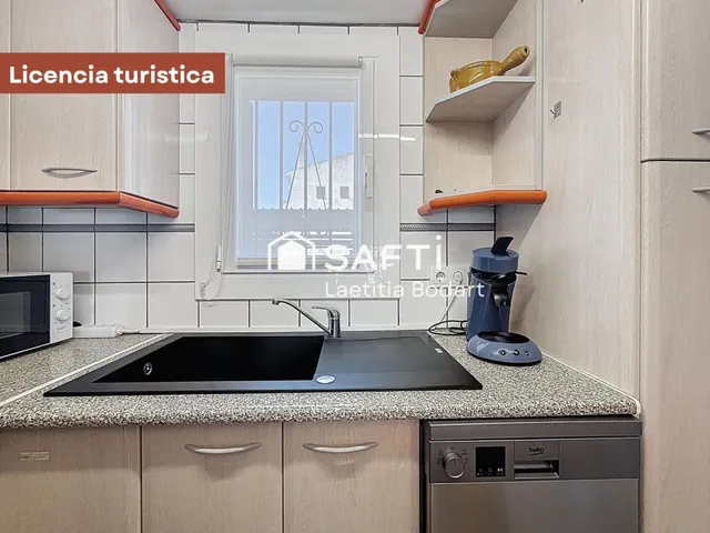 Casa de pescador con licencia turística y amarre - Empuriabrava — 10