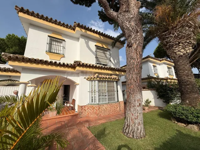 Chalet independiente Costa Sancti Petri