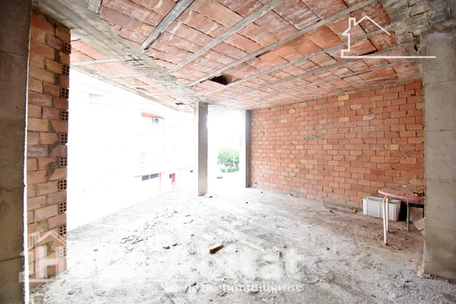 Gran patio privado y proyecto para diseñar tu casa unifamiliar en el centro urbano — 26
