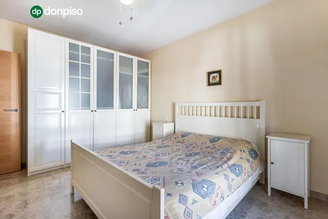 Adosado con espectacular terraza panorámica y piscina a 20 min de Granada — 15