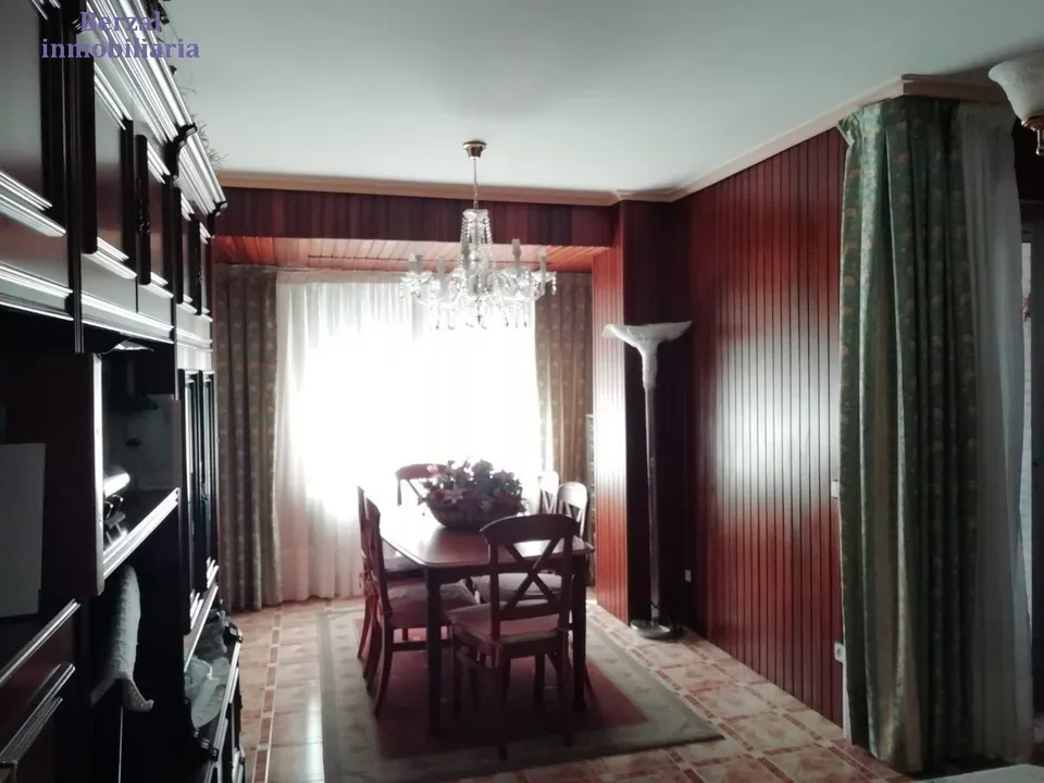 PISO AMPLIO EN LAS PEATONALES