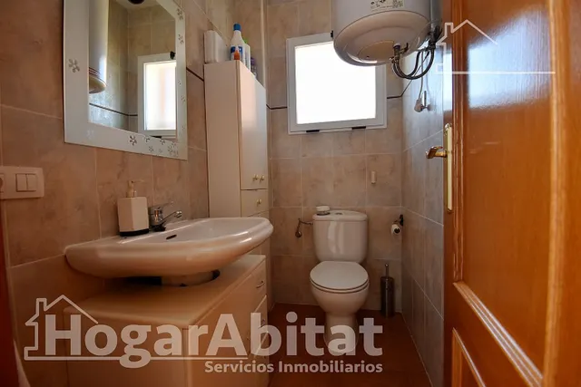 CHALET PAREADO CON TERRAZA Y GARAJE JUNTO A LA PLAYA — 36