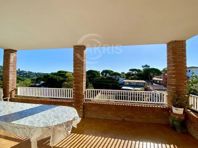 Chalet Independiente en Lloret de Mar — 35