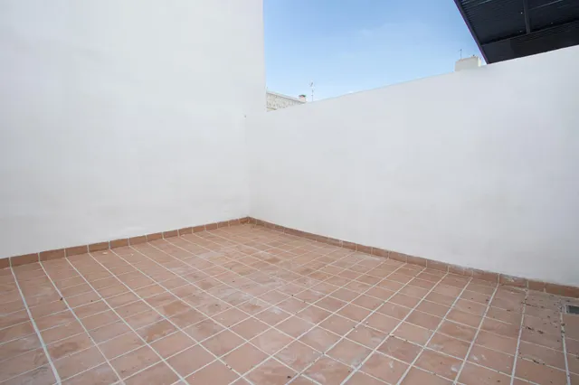 ¡Exclusiva planta baja de obra nueva ideal para familias en Palma de Mallorca! — 29