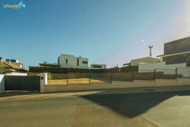 PARCELA CON PROYECTO PARA CONSTRUIR LAS VAGUADAS BADAJOZ — 9