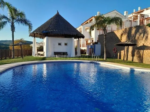 Apartamento en Alquiler en San Roque Cádiz — 29