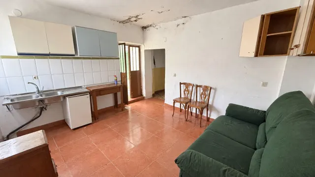 Oportunidad en Villaharta: Casa de pueblo con gran potencial en plena naturaleza — 8