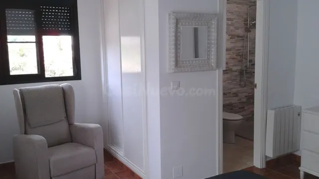 VILLA EXCLUSIVA CON PISCINA PRIVADA EN LA AXARQUÍA MALAGUEÑA — 8