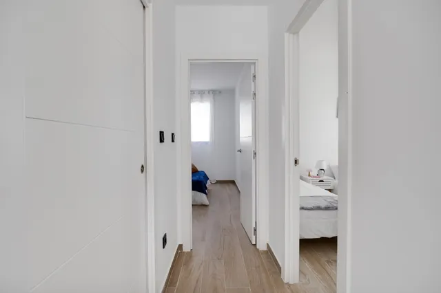 Villa moderna de 3 dormitorios con piscina privada en Aguas Nuevas, Torrevieja — 26