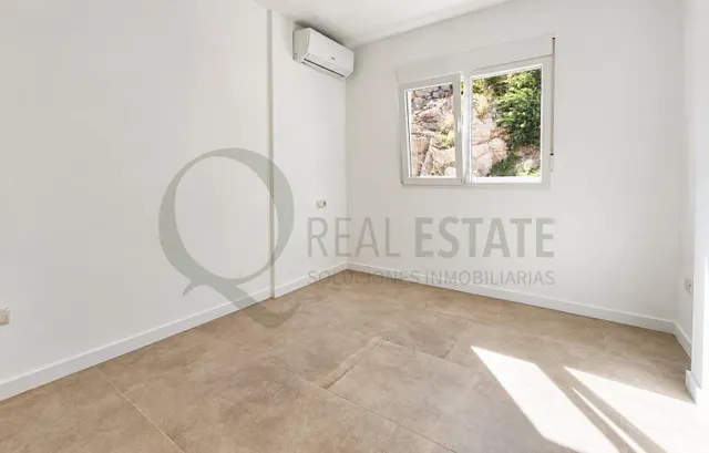 Chalet independiente con jardín y amplias terrazas en Lanuza, El Campello. — 14