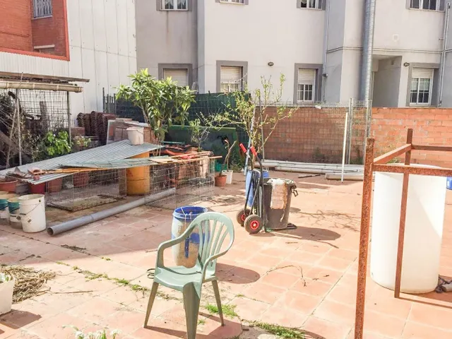 TERRENO URBANO EN RIPOLLET CON PARKING — 11