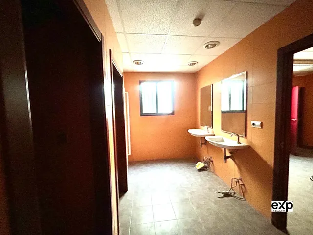 Planta baja diáfana en zona  La Petxina-Juan Llorens — 24