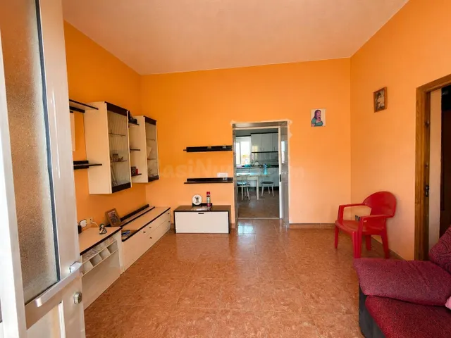 VENTA DE CASA DE PLANTA BAJA CON APARTAMENTO INDEPENDIENTE A