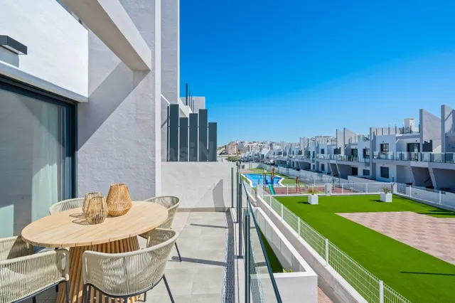 APARTAMENTO DE 2 DORMITORIOS 2 BAÑOS EN SAN MIGUEL DE SALINA - foto 2