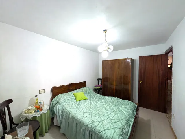 Vivienda en la localidad  Moros, pleno centro de la localidad. — 16