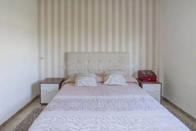 ***alquiler temporal ***espectacular chalet pareado con vista mar en puig de ros — 28