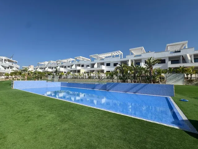 Apartamento en alquiler de temporada | Disponible del 1 de s - foto 3