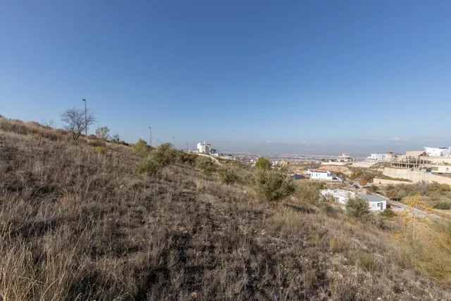 MAGNIFICA PARCELA EN ALTOS DE LA ZUBIA — 2
